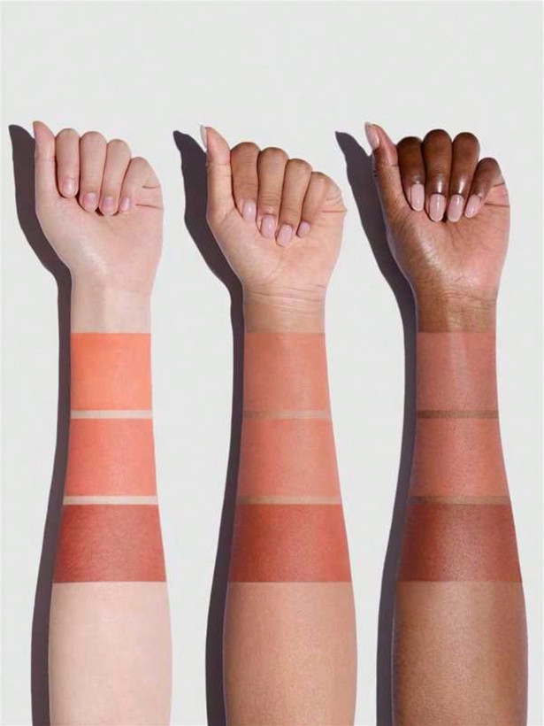 ویونا _ رژگونه و رژلب کرمی استیک زردآلو 02