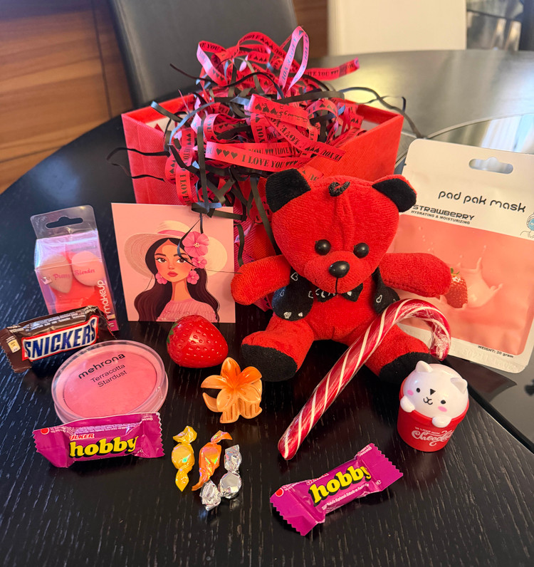 ویونا_پک ولنتاین با 15 آیتم کد 105