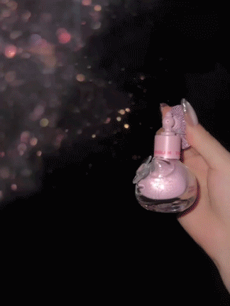 قیمت خرید مناسب هایلایتر بدن و بادی میست طرح هلو کیتی مدل Hello Kitty Highlighting Body Mist اصل اورجینال شیگلم در فروشگاه ویونا