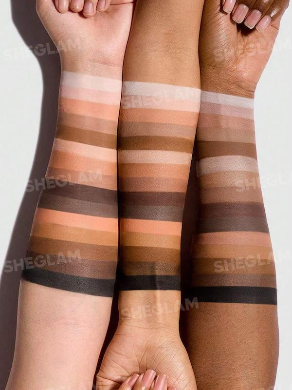 قیمت خرید مناسب پالت سایه شیگلم 15 رنگ مدل Showtime In Seattle اصل اورجینال در فروشگاه ویونا