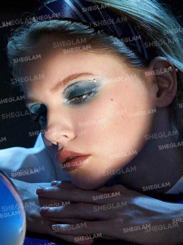 قیمت خرید مناسب پالت سایه 4 رنگ مدل هری پاتر شیگلم اصل اورجینال در فروشگاه ویونا