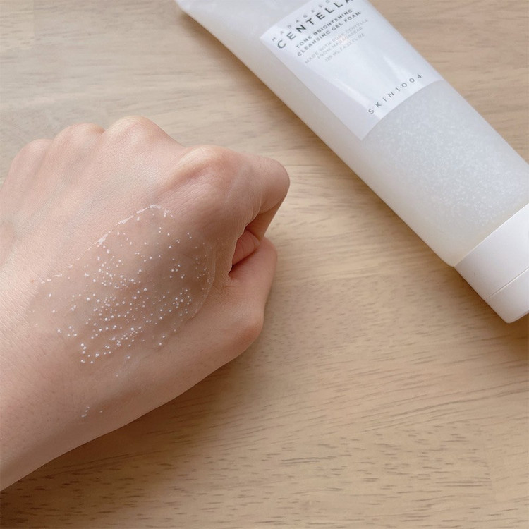 فوم شستشو صورت روشن کننده اسکین 1004 Tone Brightening اصل | خرید شوینده اورجینال | فروشگاه ویونا