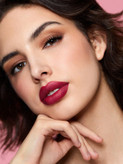 قیمت خرید رژ لب شیگلم رنگ Attraction قرمز توتفرنگی - فروشگاه آرایشی و بهداشتی ویونا