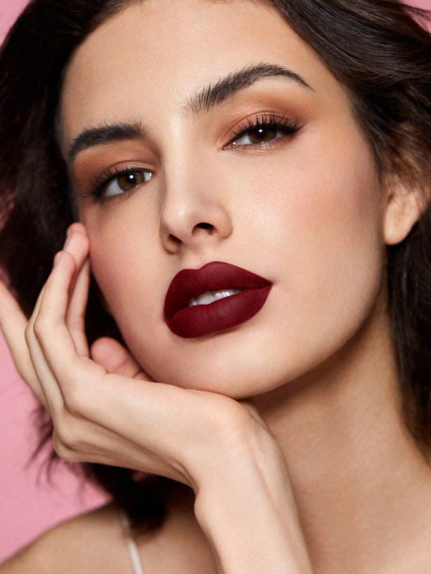 قیمت خرید رژ مایع شیگلم رنگ Temptation بنفش شرابی - فروشگاه آرایشی و بهداشتی ویونا