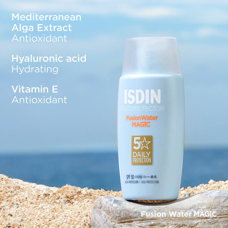 کرم ضدآفتاب بدون رنگ فیوژن واتر مجیک SPF50 | آرایشی بهداشتی ویونا