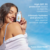 کرم ضدآفتاب بدون رنگ فیوژن واتر مجیک SPF50 | آرایشی بهداشتی ویونا